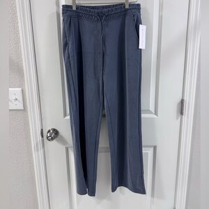 Athleta Seasoft Straight Pant